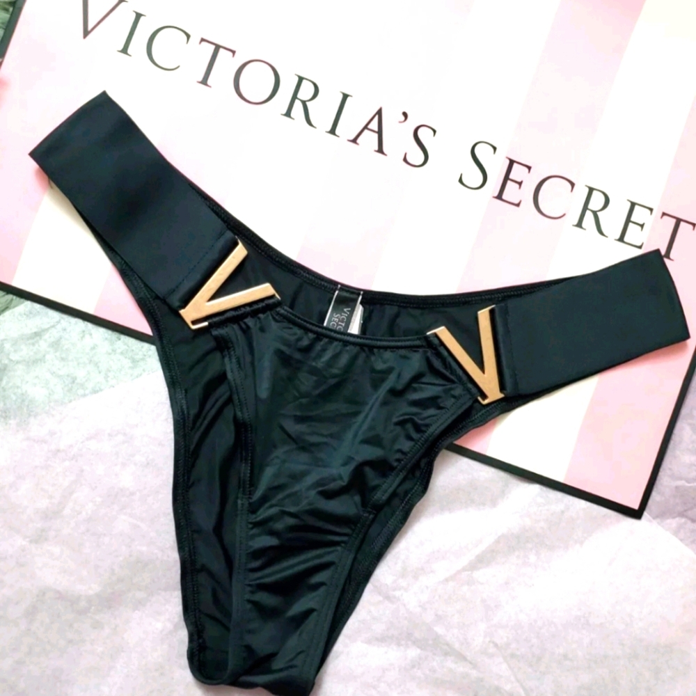 Nwt vs panties xl